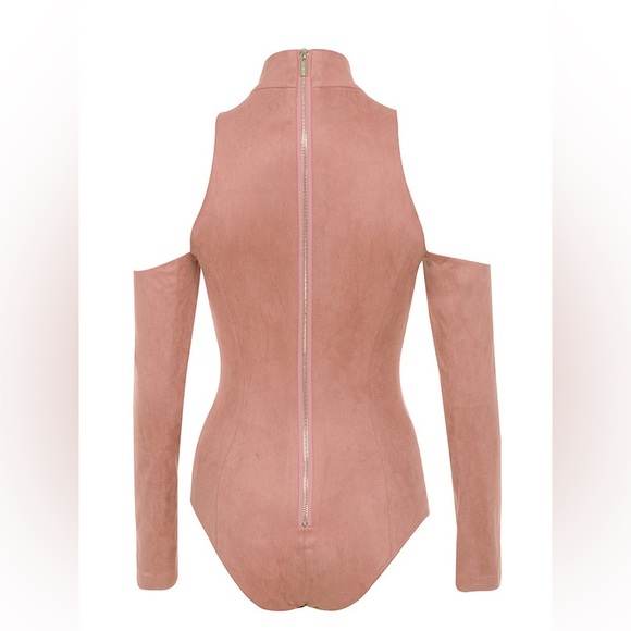 ❌SOLD❌ House of CB Marzia' Dusty Pink Cold Shoulder Bodysuit - Picture 6 of 8